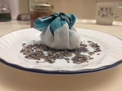 Edwardian Inspired Skincare: Oatmeal lavender facial sachets